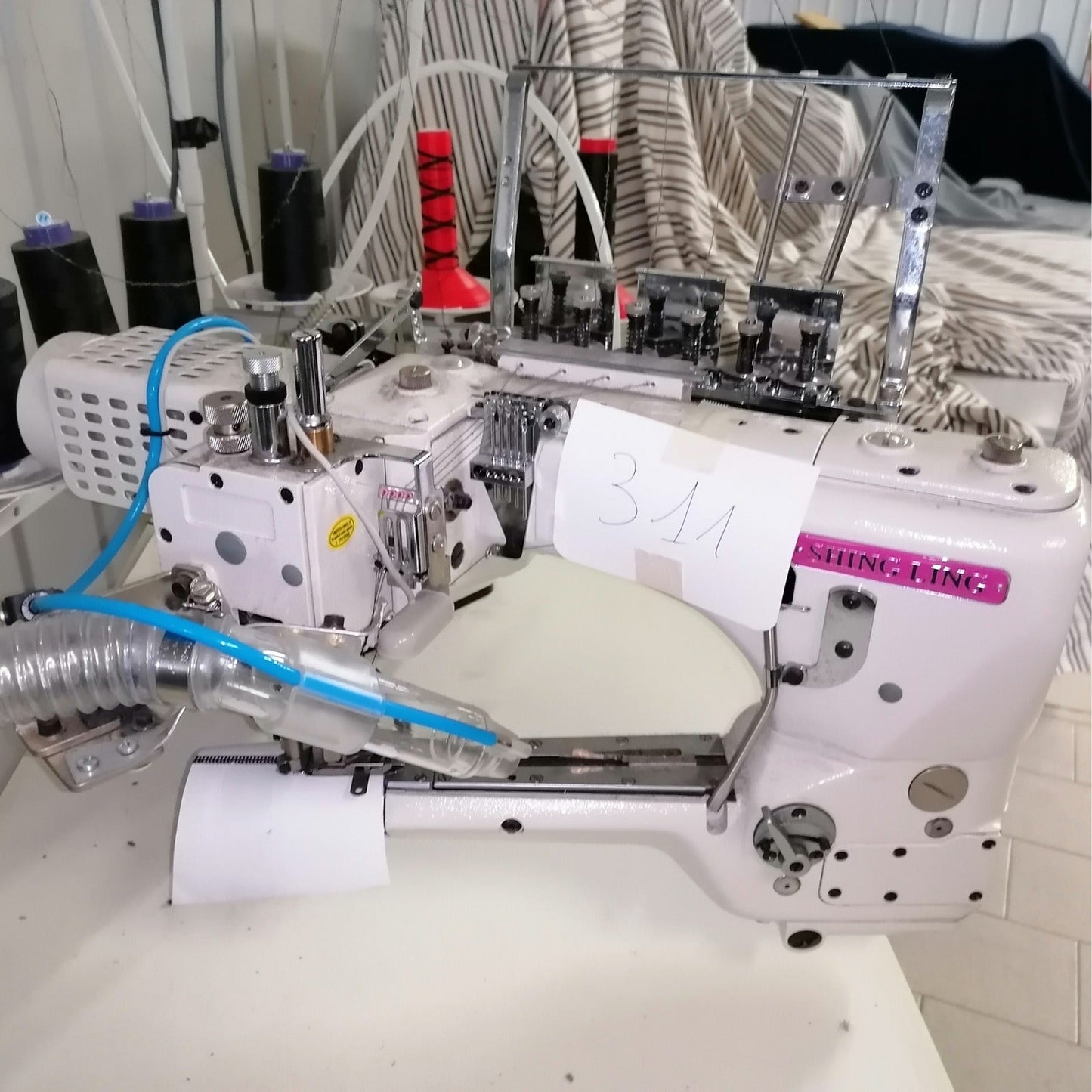 Macchina da cucire 4 aghi braccio rovesciato SHIGLING - Cucito Industriale Usato