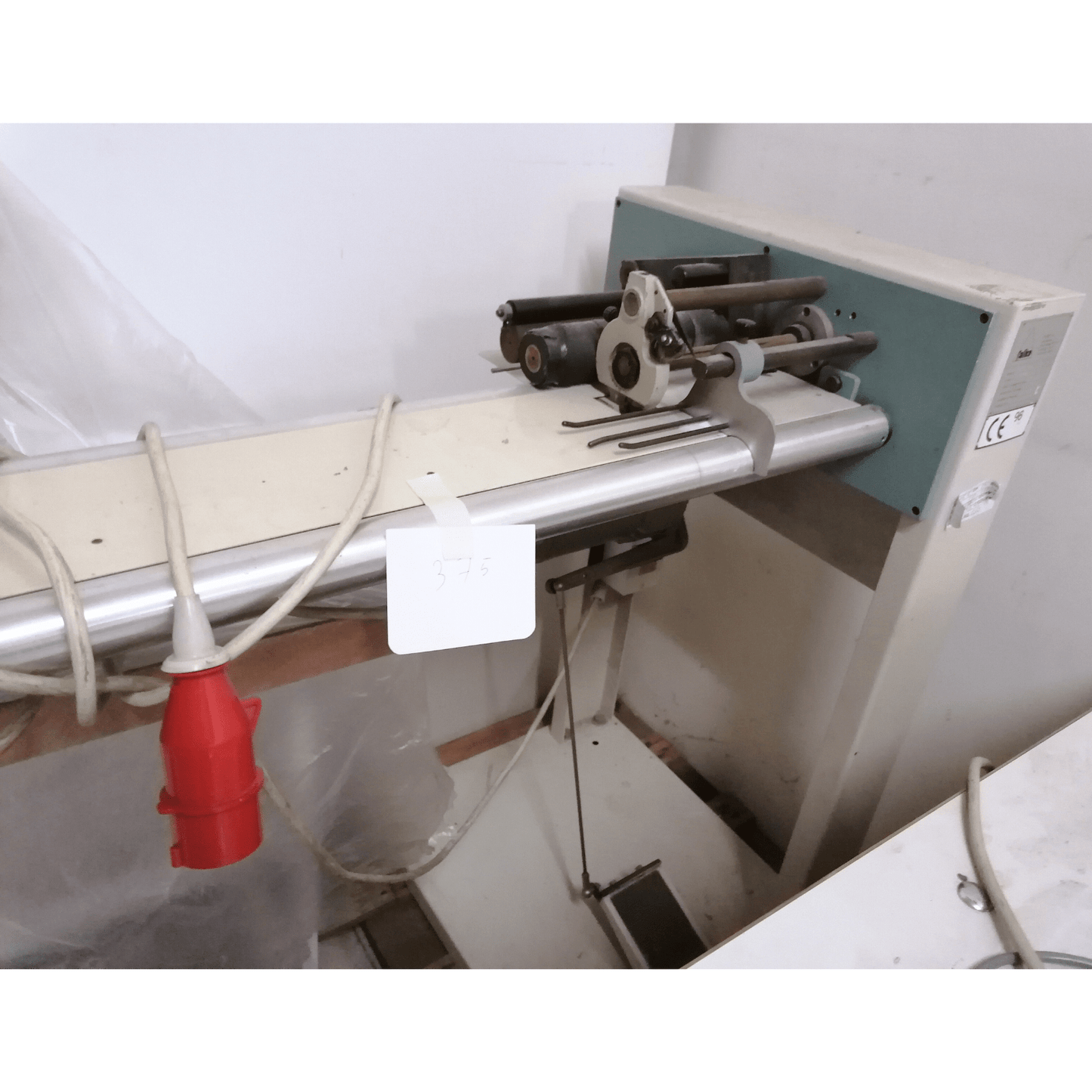 Taglia collaretto FALBO - Cucito Industriale Usato