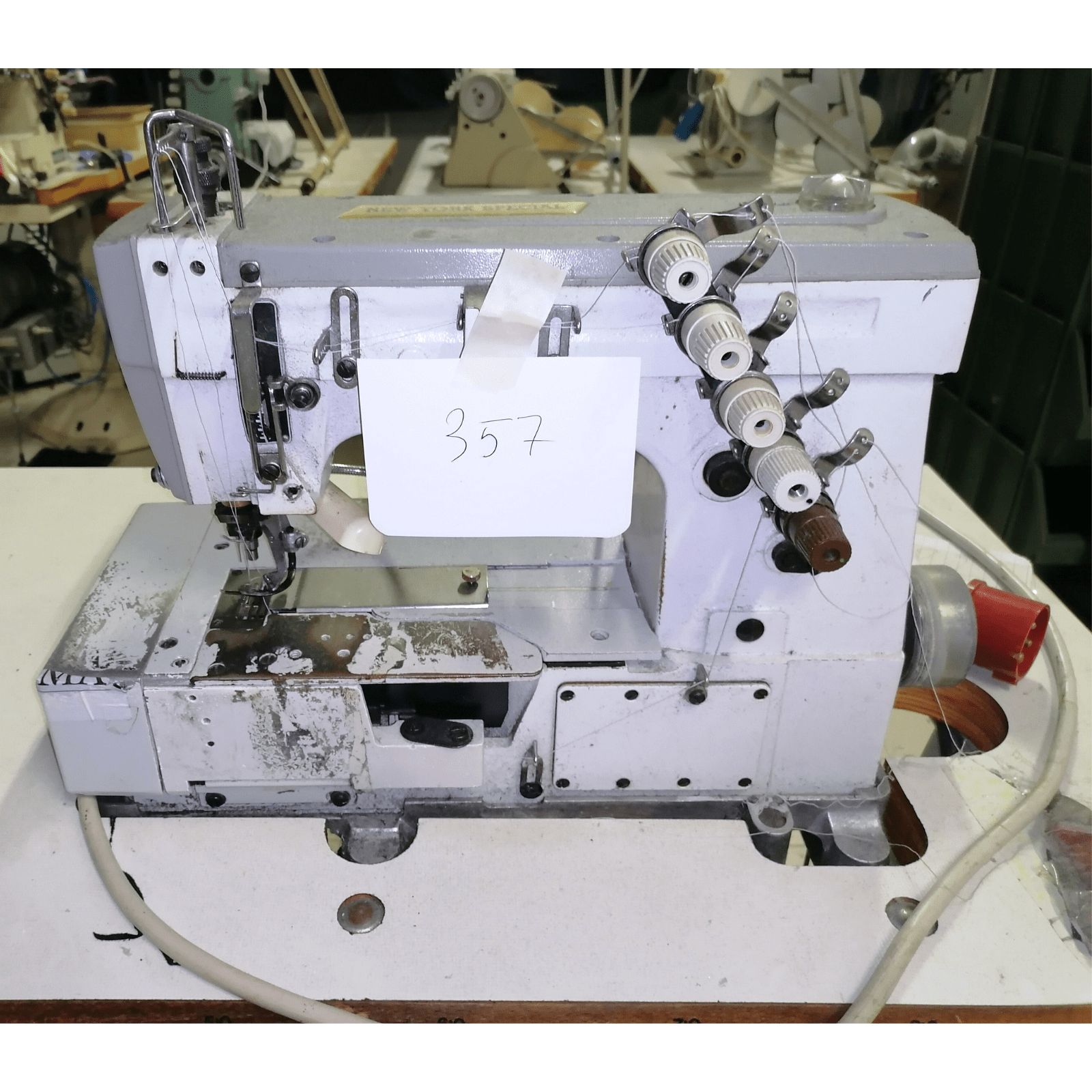 Macchina da cucire 3 aghi piana rialzata NEW YORK SPECIAL - Cucito Industriale Usato