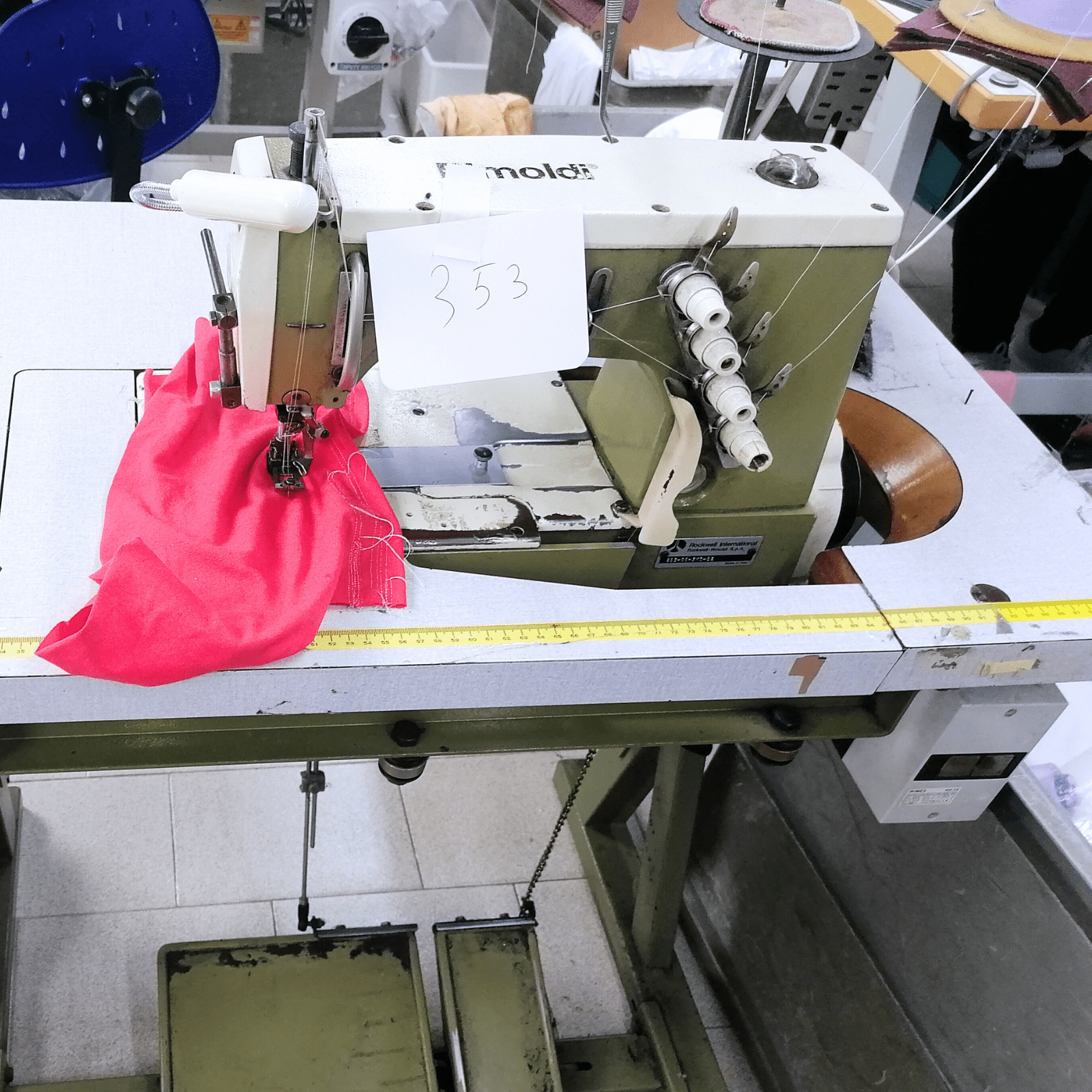 Macchina da cucire 3 aghi piana RIMOLDI - Cucito Industriale Usato