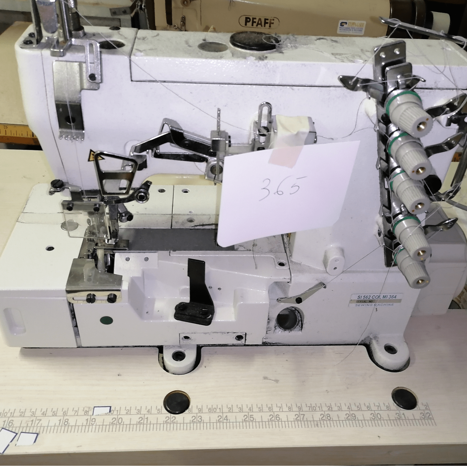 Macchina da cucire colaretta rialzata / piana - Cucito Industriale Usato