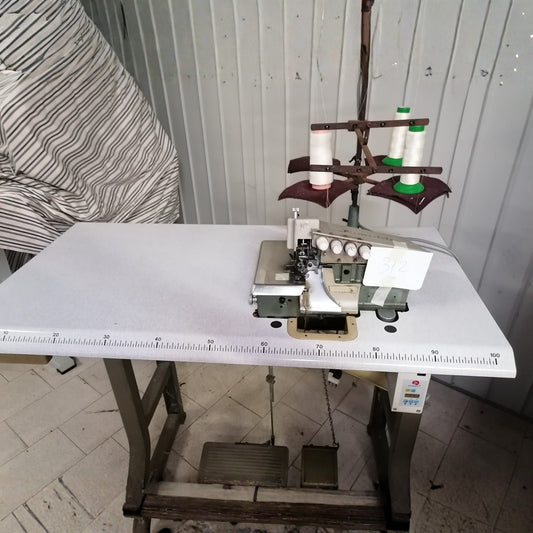 Macchina da cucire Taglia cuci a 1 ago motore 220V RIMOLDI - Cucito Industriale Usato