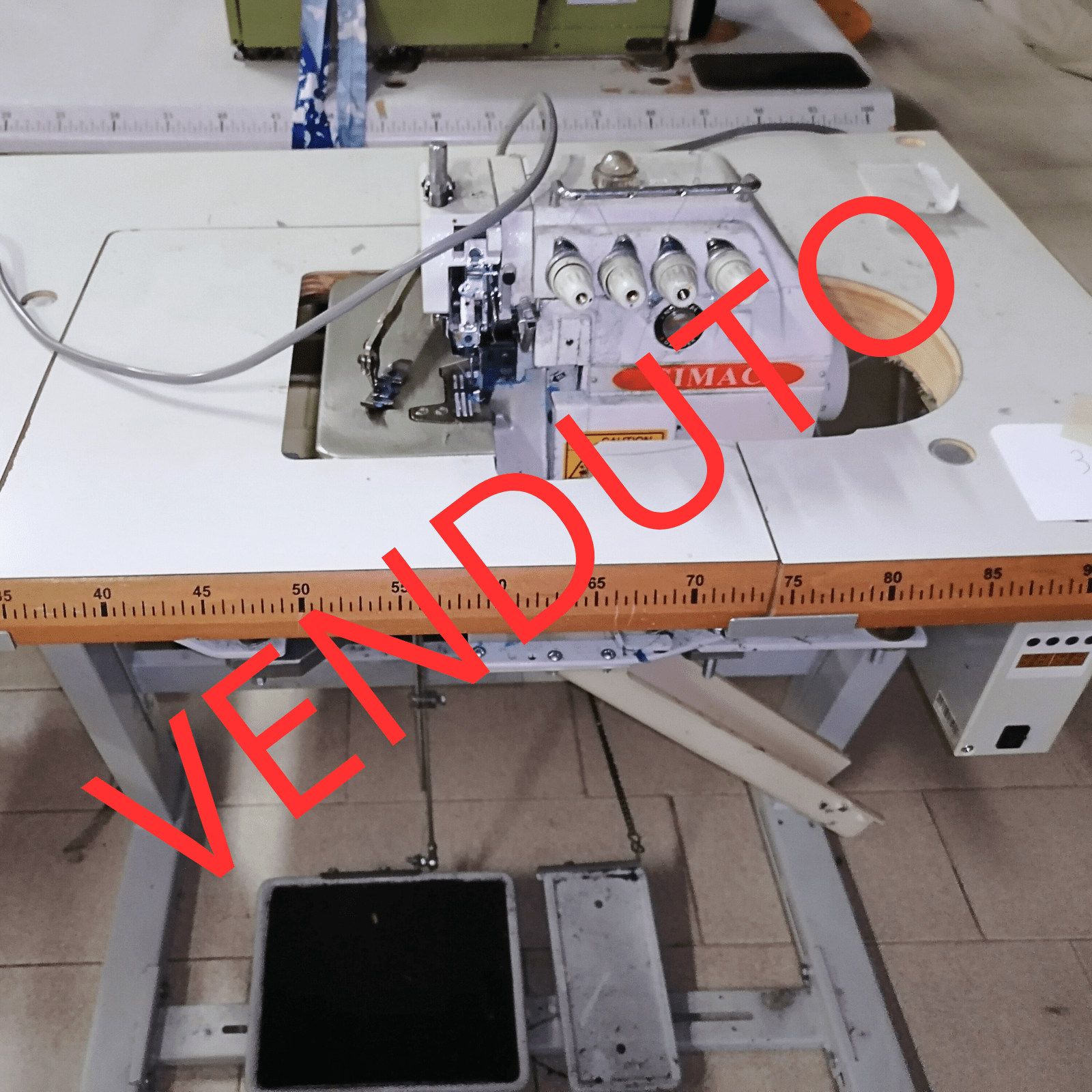 Macchina da cucire Tagliacuci incassata - Cucito Industriale Usato