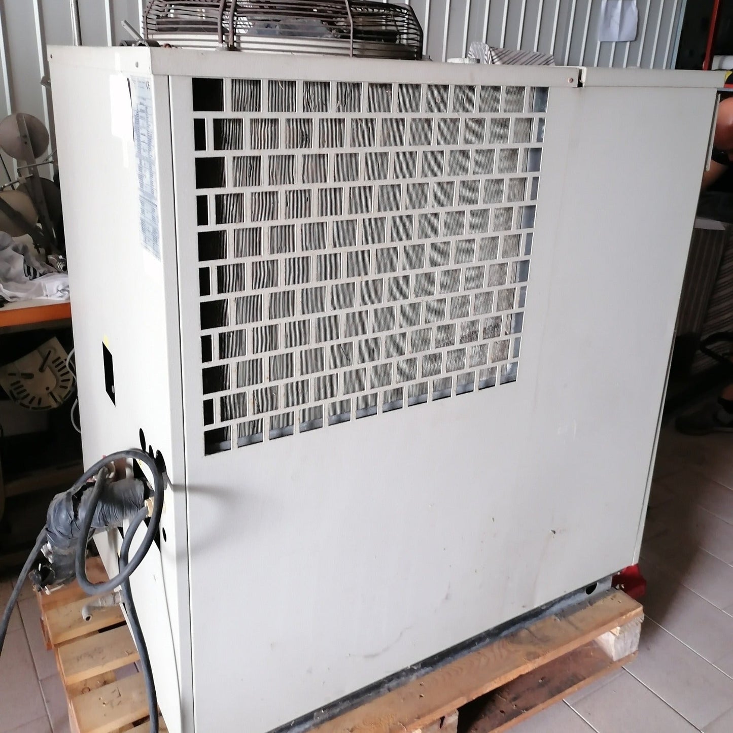 Refrigeratore industriale ad aria - Cucito Industriale Usato