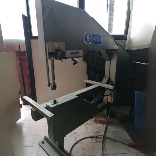 Sega a nastro circolare completa di tavolo - Cucito Industriale Usato