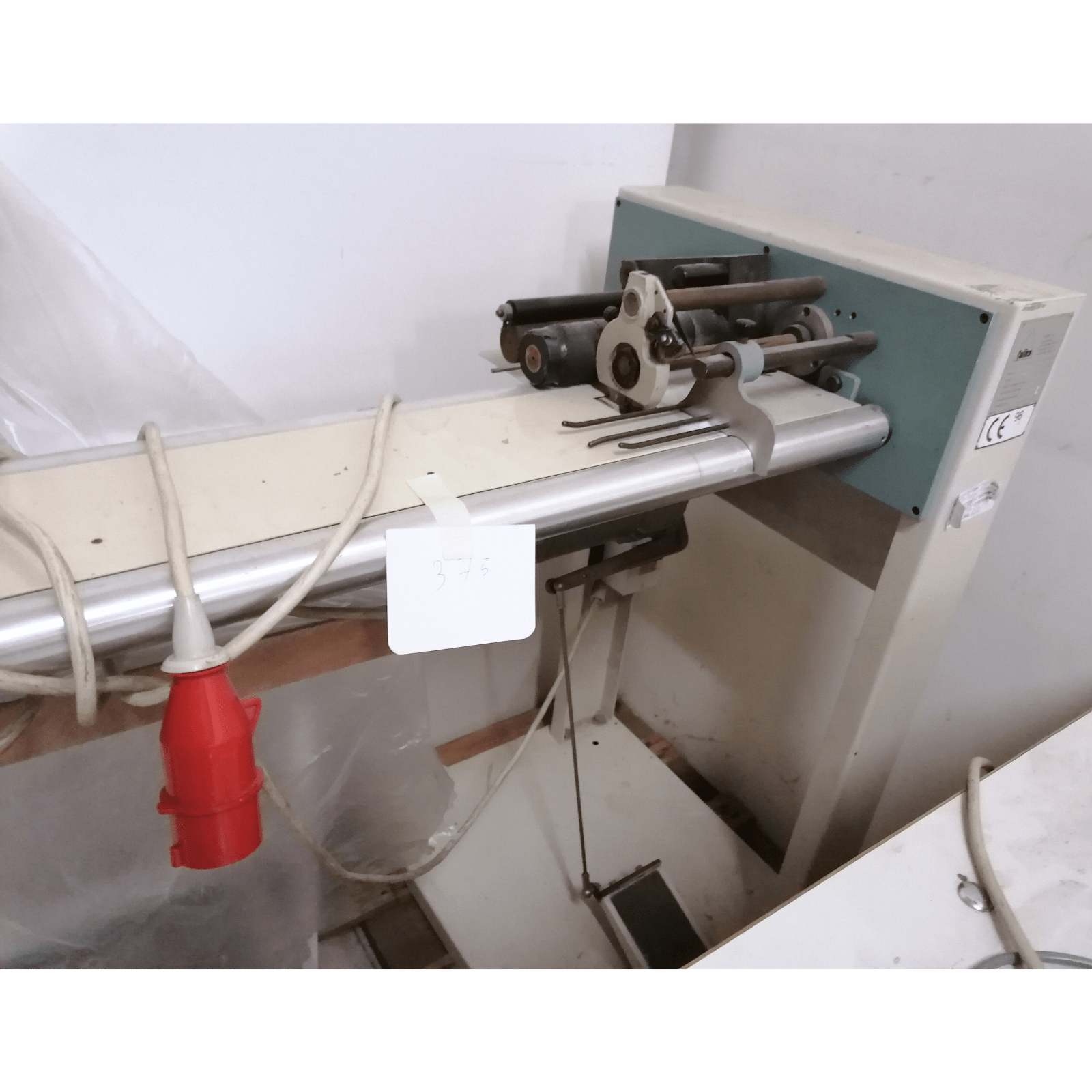 Taglia collaretto FALBO - Cucito Industriale Usato